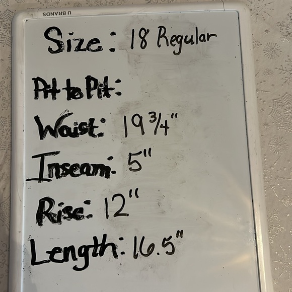 NWT Inc shorts - Picture 10 of 10